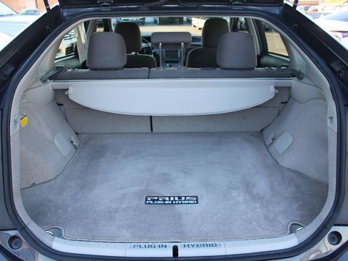 Used 2015 Toyota Prius Prime Plug-In Hybrid FWD image 31