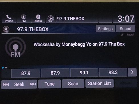 Used 2018 Honda Accord EX-L image 25