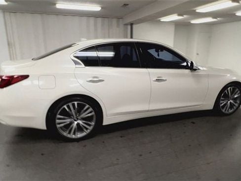 Used 2021 INFINITI Q50 Sensory image 9
