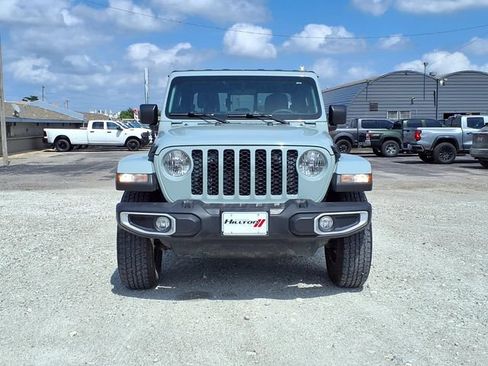 Used 2023 Jeep Gladiator Sport AWD/4WD image 25