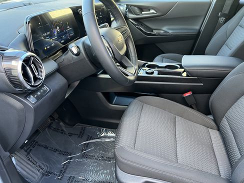 Used 2026 Chevrolet Equinox LT image 14