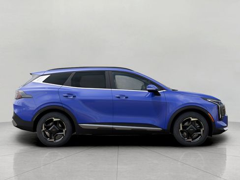 New 2026 Kia Sportage EX image 7