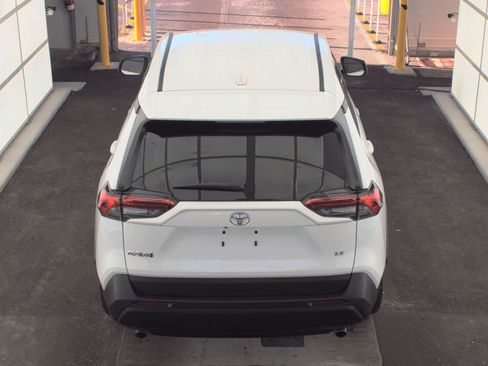 Used 2024 Toyota RAV4 LE FWD image 7