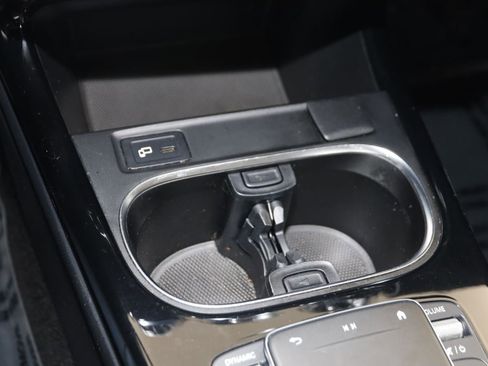 Used 2021 Mercedes-Benz CLA 250 4MATIC w/ Premium Package image 29