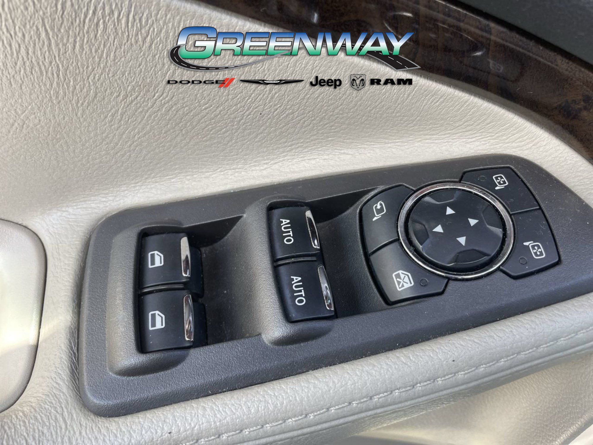 Used 2013 Ford Explorer Limited FWD image 19