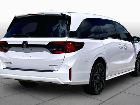 Used 2025 Honda Odyssey Sport-L image 13