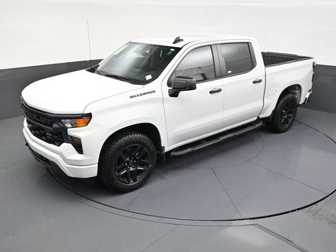 Used 2024 Chevrolet Silverado 1500 Custom w/ Turbomax Blackout Package RWD image 11