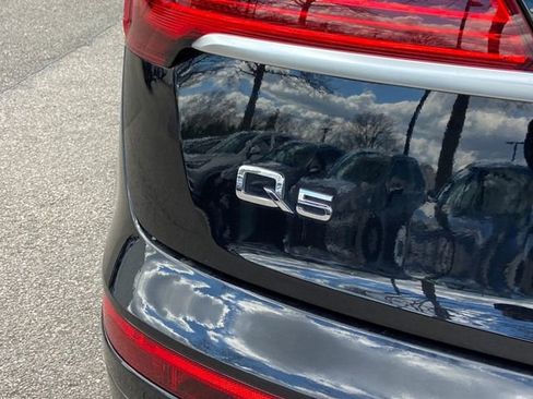 Used 2021 Audi Q5 e Premium Plus w/ Premium Plus Package AWD/4WD image 35