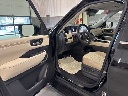 New 2026 Nissan Armada Platinum image 11