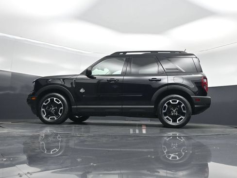 Certified 2023 Ford Bronco Sport Outer Banks w/ Tech Package AWD/4WD image 7