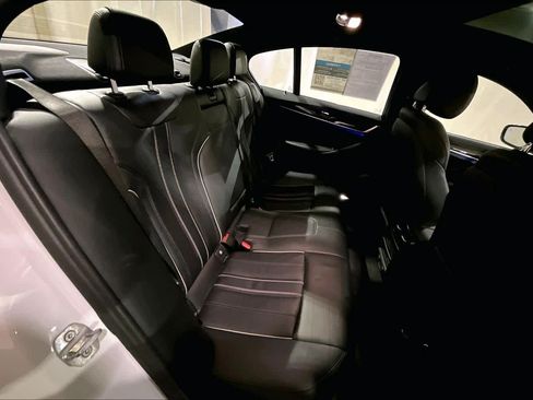 Used 2018 BMW 530i xDrive w/ Premium Package AWD/4WD image 31