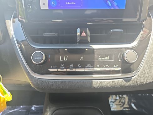 Used 2024 Toyota Corolla LE FWD image 23