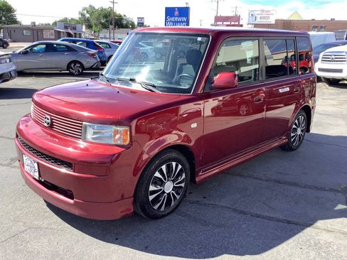 Used 2006 Scion xB FWD image 3