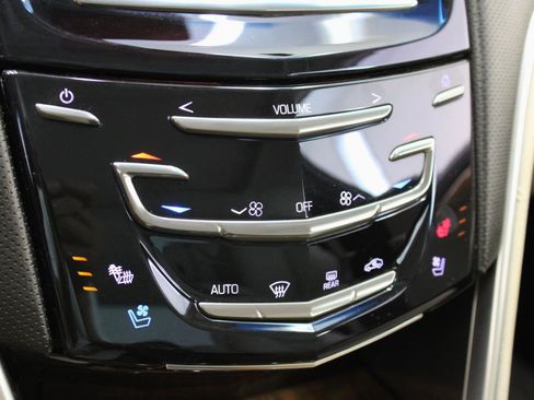Used 2018 Cadillac XTS Luxury w/ Driver Awareness Package FWD image 54