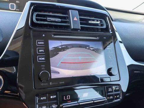 Used 2016 Toyota Prius Three Touring FWD image 20