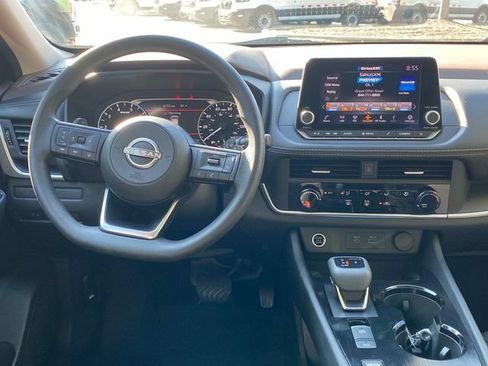 Used 2023 Nissan Rogue S FWD image 8