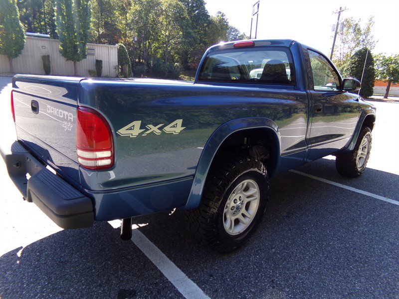 Used 2004 Dodge Dakota 4x4 Regular Cab w/ Tire & Handling Group image 6