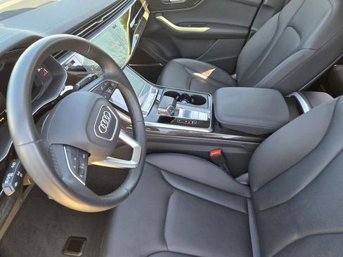 Used 2023 Audi Q7 3.0T Prestige image 17