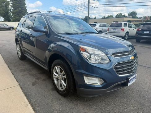 Used 2017 Chevrolet Equinox LT AWD/4WD image 12