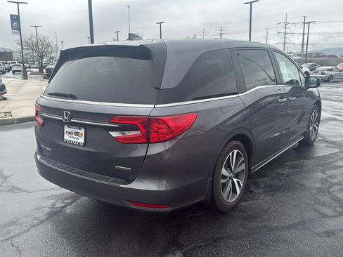 Certified 2024 Honda Odyssey Touring image 8