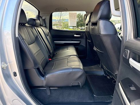Used 2017 Toyota Tundra SR5 w/ SR5 Upgrade Package RWD image 28