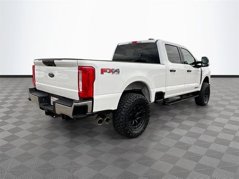 Used 2024 Ford F250 XLT w/ FX4 Off-Road Package image 7