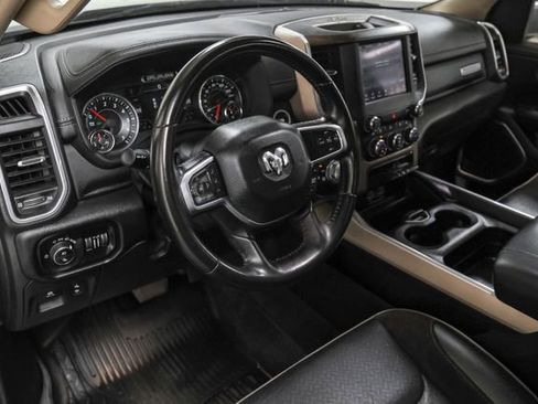 Used 2021 RAM 1500 Laramie AWD/4WD image 3