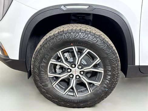 New 2026 GMC Acadia AT4 w/ Luxury Package image 19