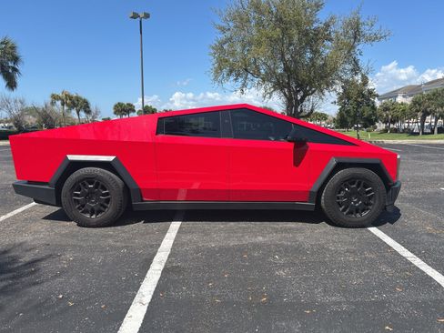 Used 2024 Tesla Cybertruck AWD Crew Cab image 1