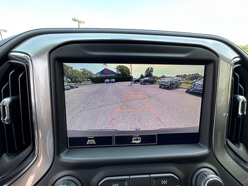 Used 2021 Chevrolet Silverado 1500 LT Trail Boss w/ Convenience Package II AWD/4WD image 29