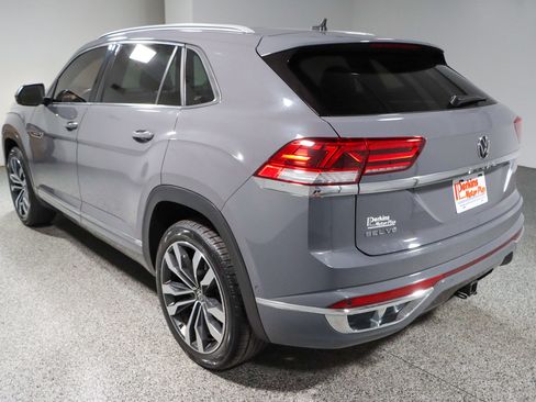 Used 2020 Volkswagen Atlas Cross Sport SEL Premium R-Line image 9