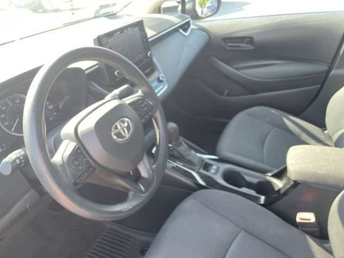 Used 2022 Toyota Corolla LE FWD image 10