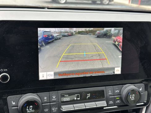 Used 2024 Toyota Grand Highlander XLE image 26