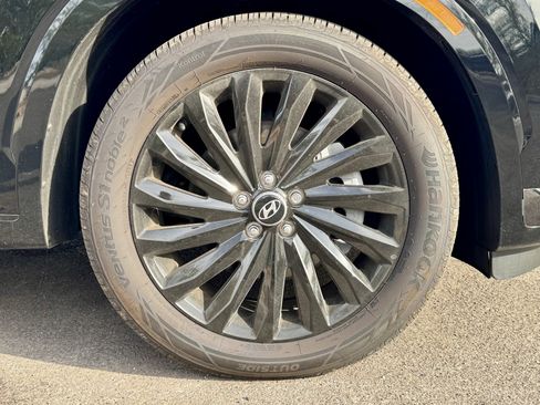 Used 2024 Hyundai Palisade Calligraphy image 9