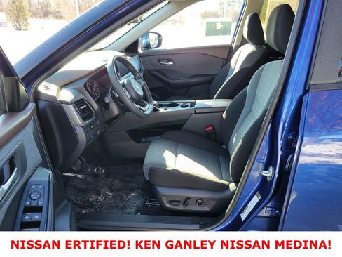 Certified 2023 Nissan Rogue SV image 36