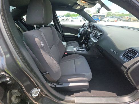 Used 2020 Dodge Charger SXT RWD image 14