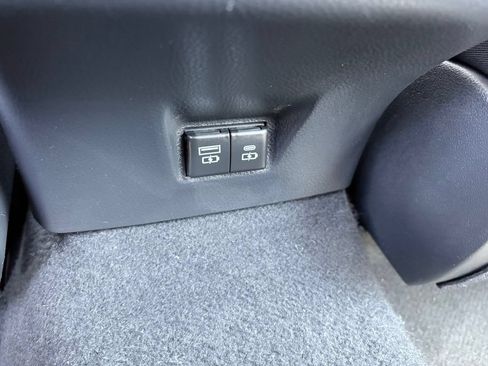 Used 2025 Toyota Camry LE FWD image 10
