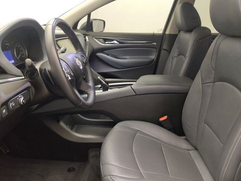 Used 2021 Buick Enclave Essence FWD image 17