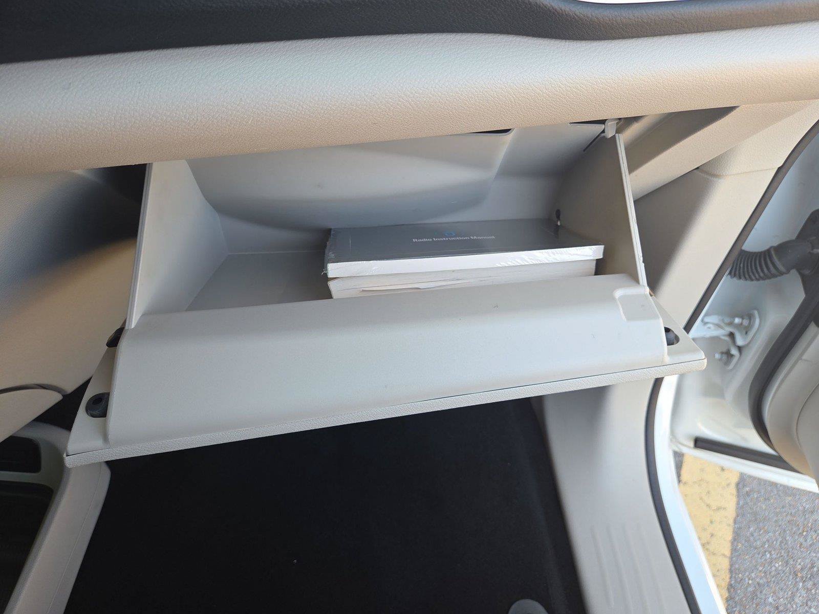 Used 2023 Chrysler Pacifica Touring-L FWD image 40