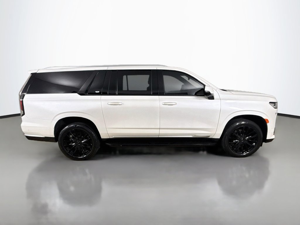 Used 2021 Cadillac Escalade ESV Premium Luxury AWD/4WD image 8