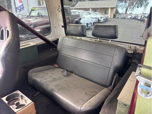 Used 1987 Jeep Wrangler Laredo AWD/4WD image 9