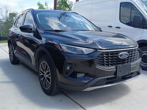 Used 2024 Ford Escape SE FWD image 6