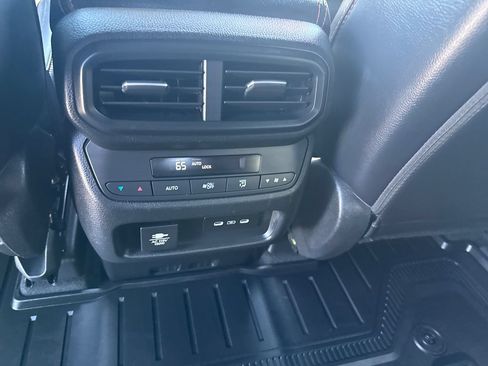 Certified 2025 Honda Pilot TrailSport image 23