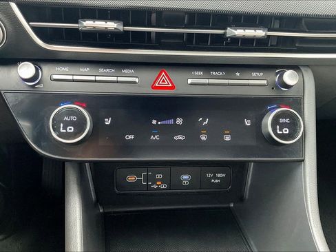 Used 2025 Hyundai Sonata SEL image 16