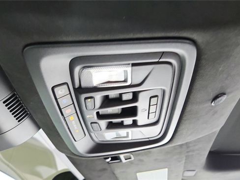 Used 2023 GMC Sierra 1500 Denali Ultimate image 33
