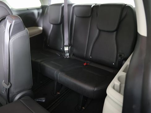 Certified 2024 Kia Carnival SX image 9