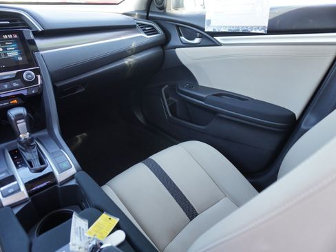 Used 2021 Honda Civic EX image 16