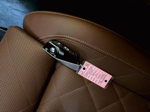 Used 2025 BMW X7 xDrive40i w/ M Sport Package image 13