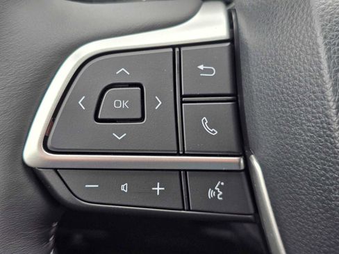 New 2026 Toyota Highlander Platinum image 40