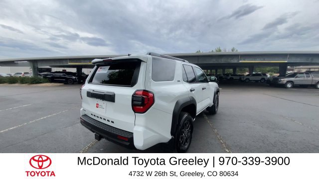 Certified 2025 Toyota 4Runner SR5 AWD/4WD image 7